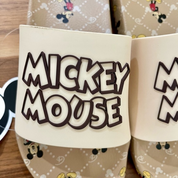 Disney’s Mickey Mouse Monogram Pool Slides - Picture 2 of 3